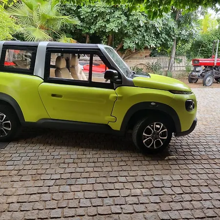 Insolite 3* Sussargues