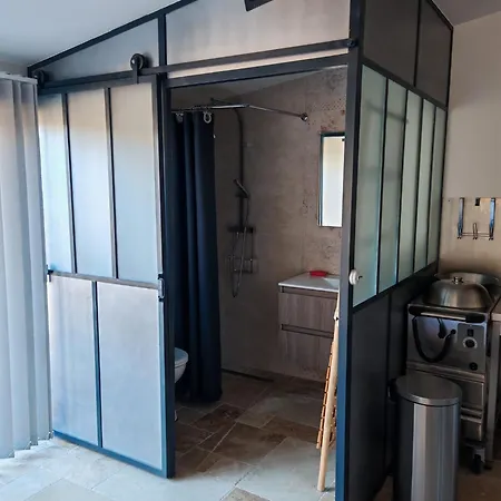 Insolite Konukevi 3*